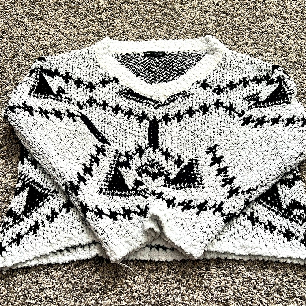 SHEIN black and white speckle V-neck sweater